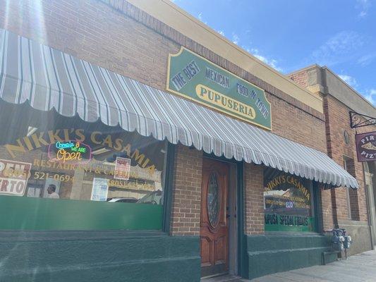 Nikki's Casamia Restaurant & Catering